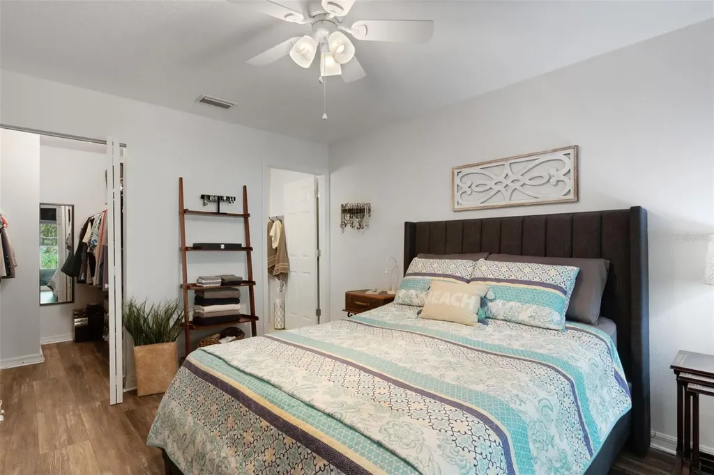 8039 Garden Drive Seminole FL 33777