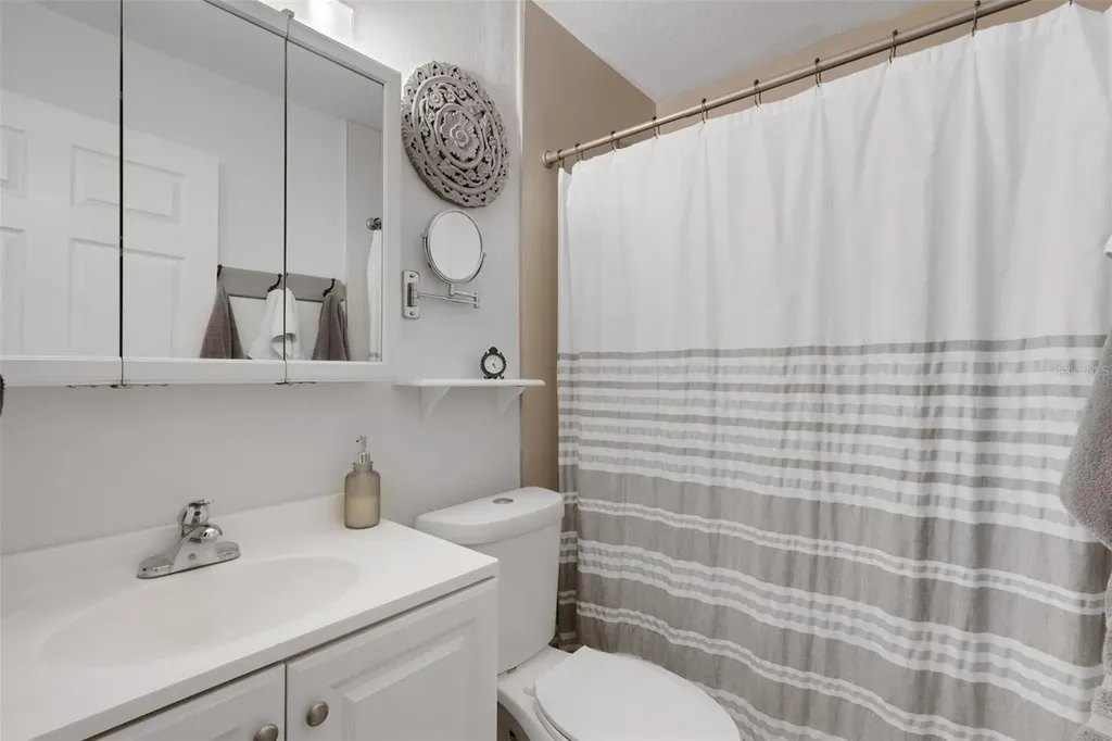 8039 Garden Drive Seminole FL 33777