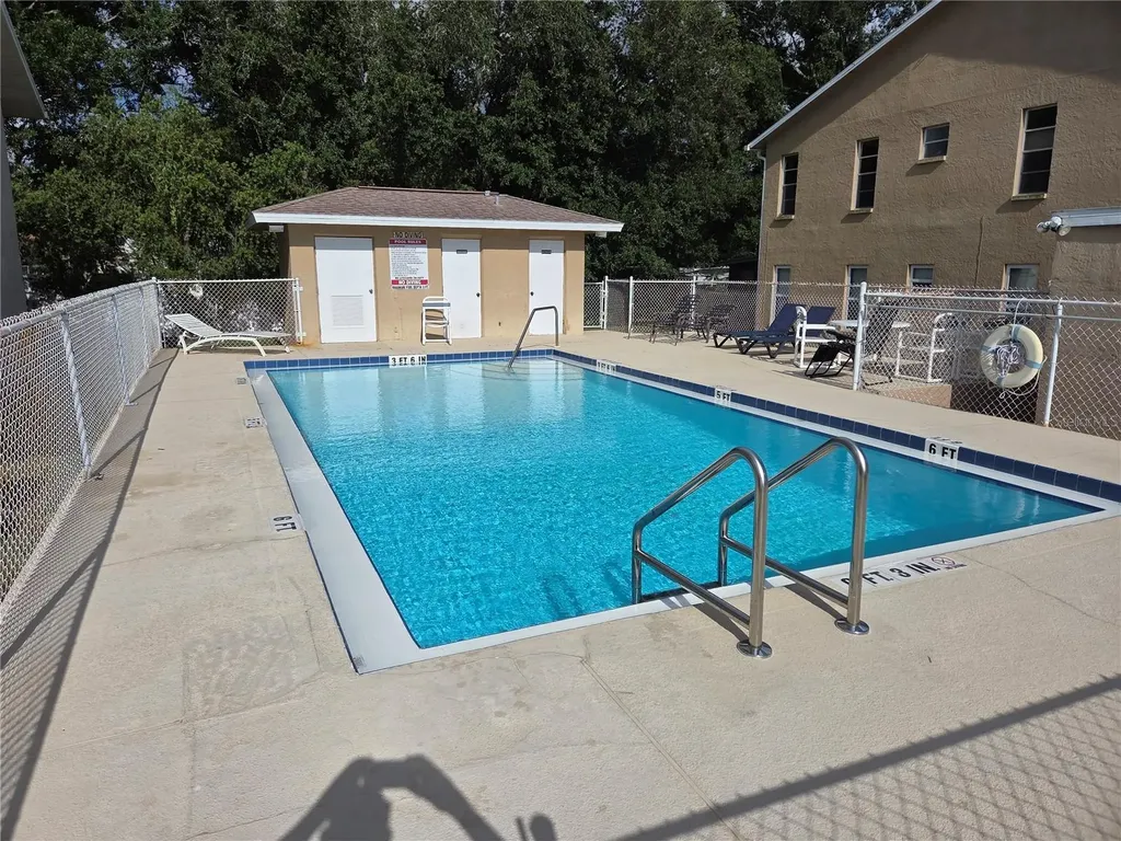 8039 Garden Drive Seminole FL 33777