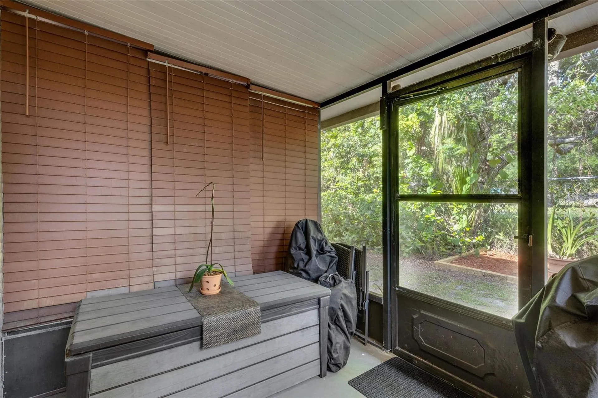 8039 Garden Drive Seminole FL 33777