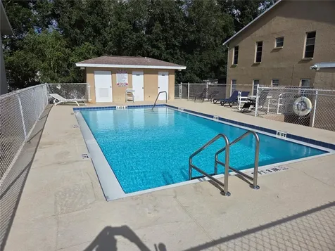 8039 Garden Drive Seminole FL 33777