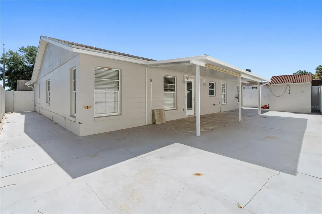 9507 Camden Hill Court Tampa FL 33615