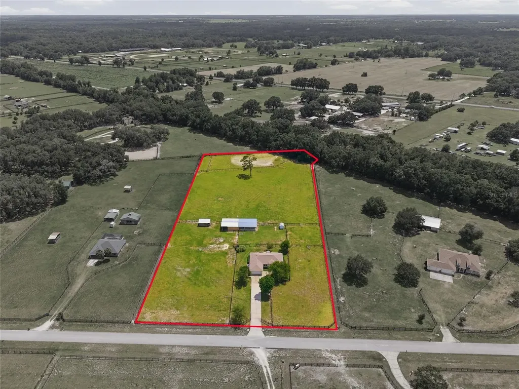19630 SE 15th Place Morriston FL 32668
