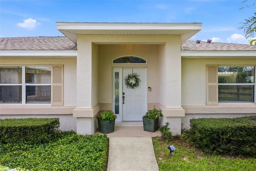 19630 SE 15th Place Morriston FL 32668