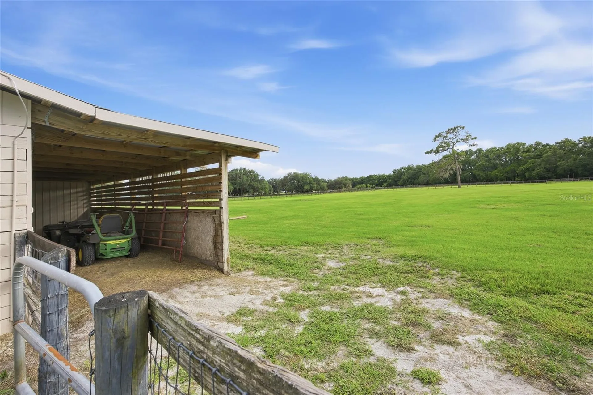 19630 SE 15th Place Morriston FL 32668