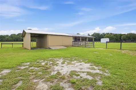 19630 SE 15th Place Morriston FL 32668