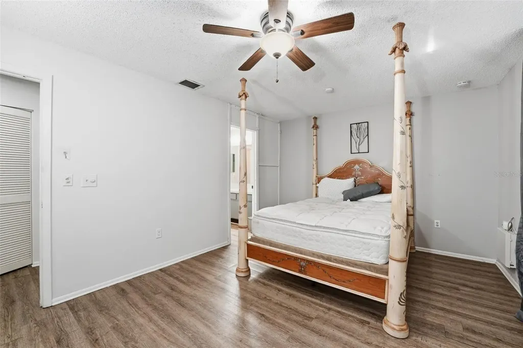 5080 Barrington Circle Sarasota FL 34234