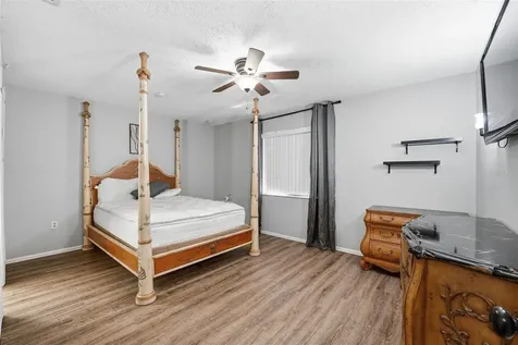 5080 Barrington Circle Sarasota FL 34234