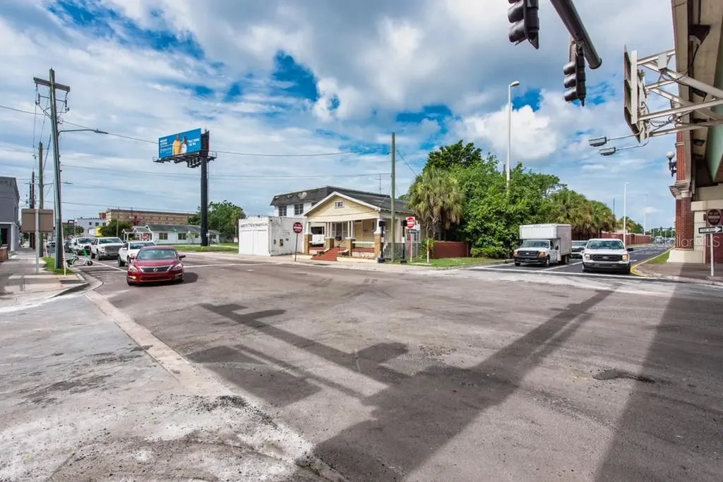 1406 N Howard Avenue Tampa FL 33607