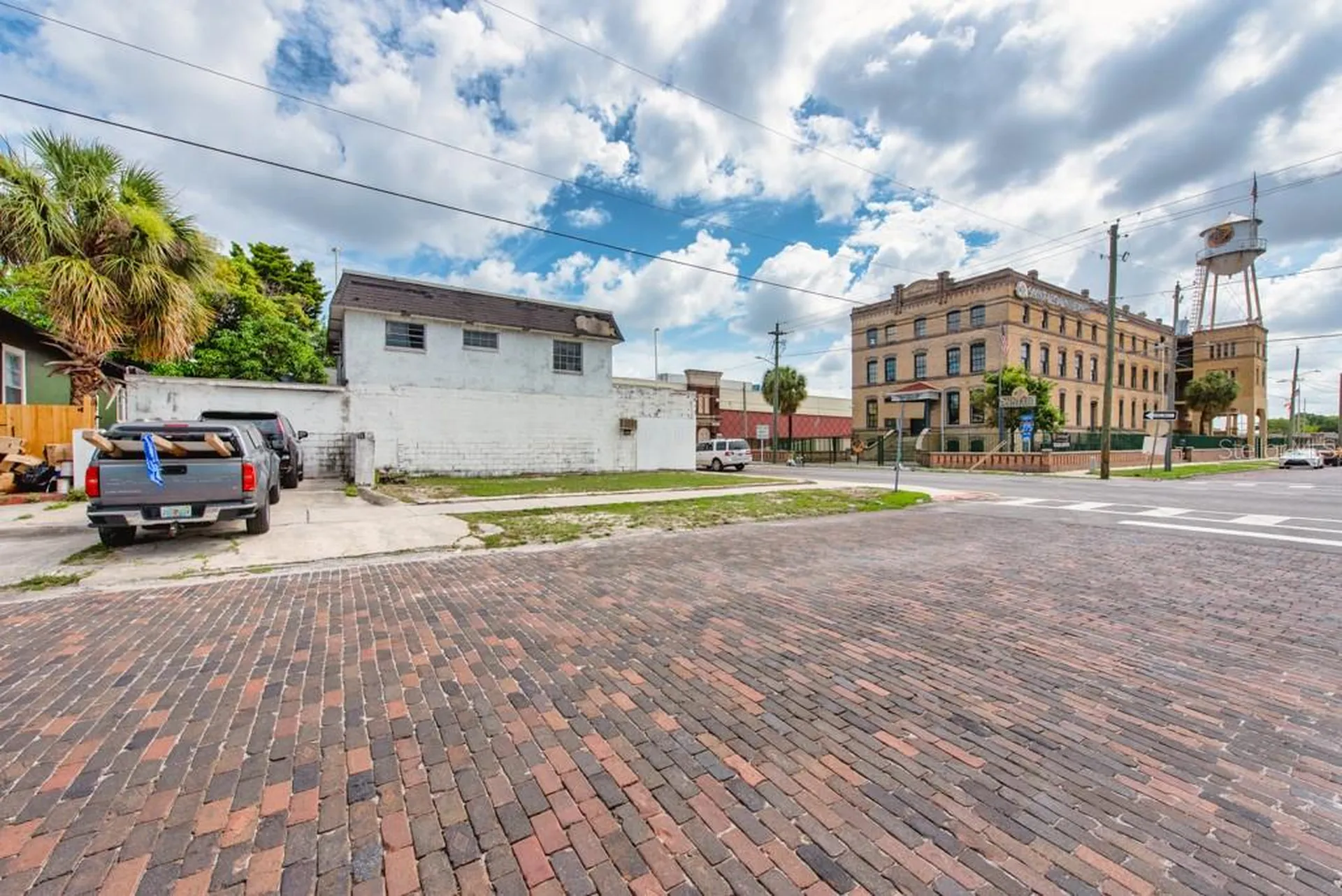 1406 N Howard Avenue Tampa FL 33607