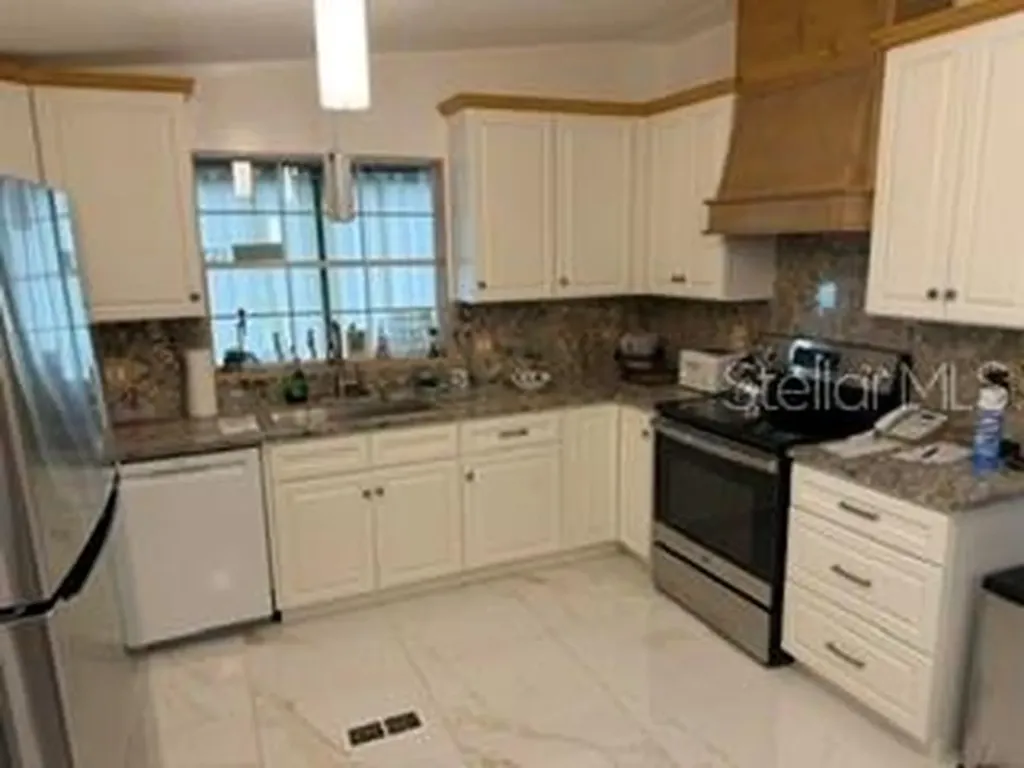1 Poinsettia Drive Fort Myers FL 33905