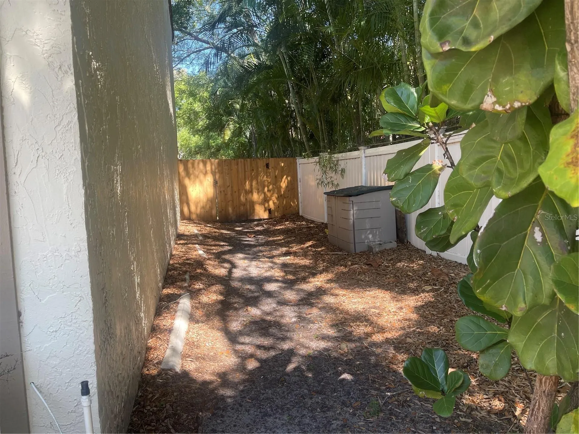 4809 S Mound Avenue Tampa FL 33611