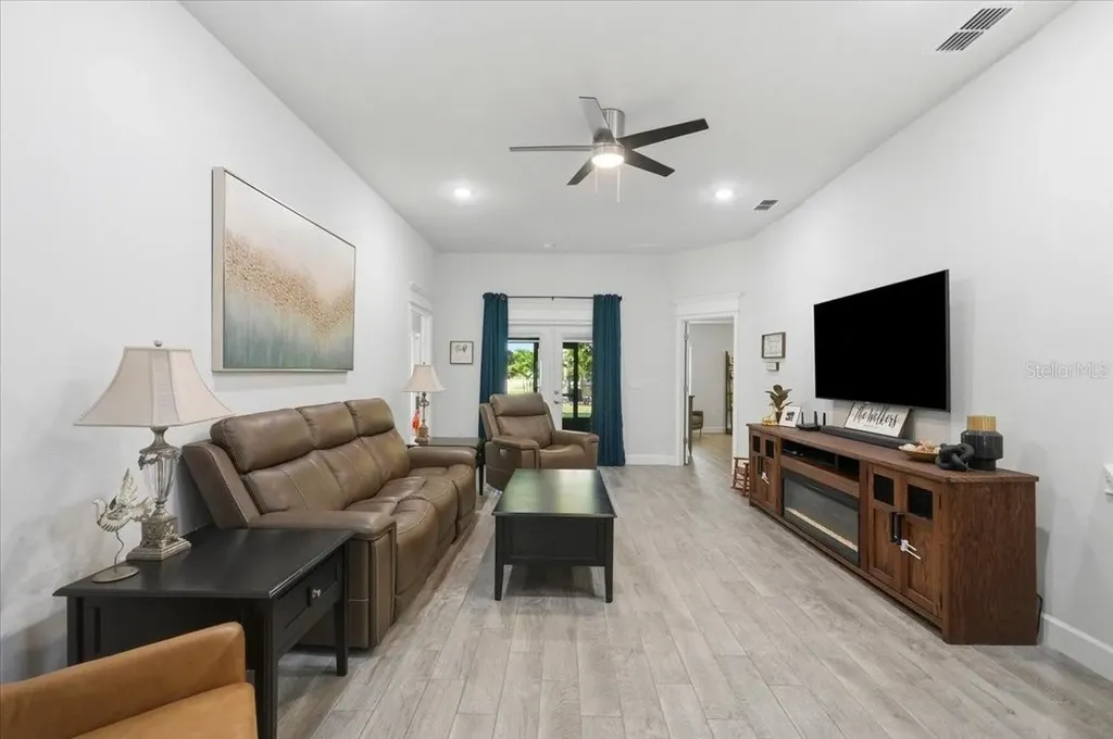 477 Lake Vista Drive Auburndale FL 33823