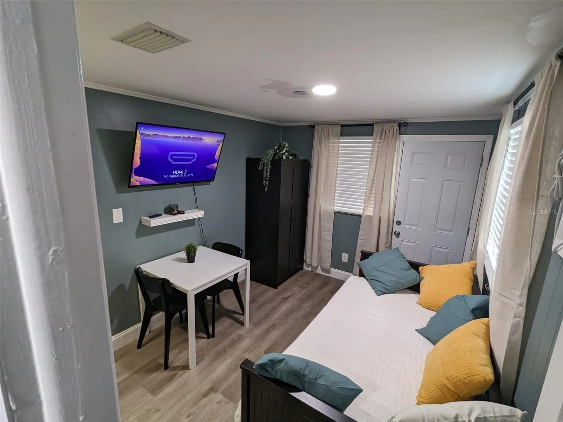 4538 W Minnehaha Street Tampa FL 33614