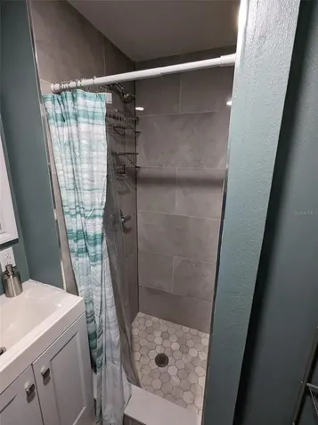 4538 W Minnehaha Street Tampa FL 33614