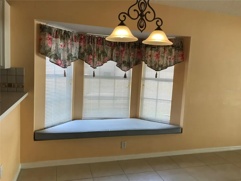 124 Easton Circle Oviedo FL 32765