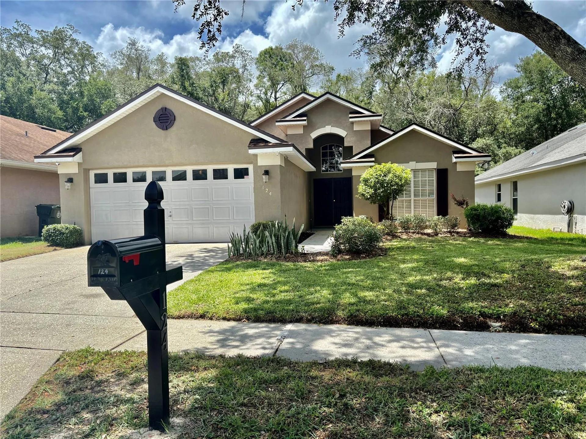 124 Easton Circle Oviedo FL 32765
