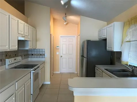 124 Easton Circle Oviedo FL 32765