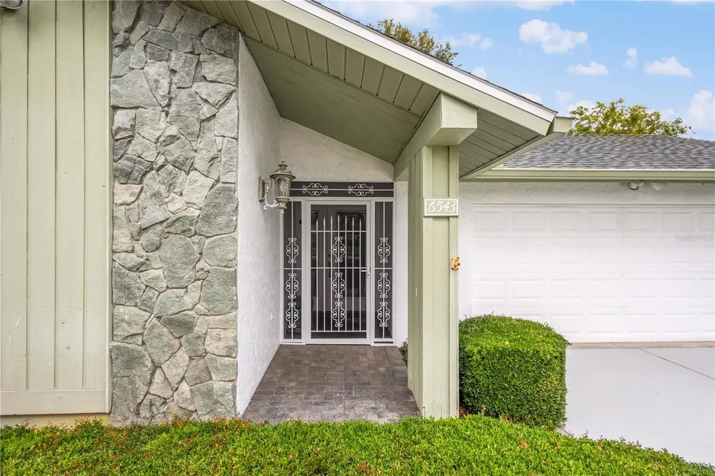 6543 Waterford Circle Sarasota FL 34238