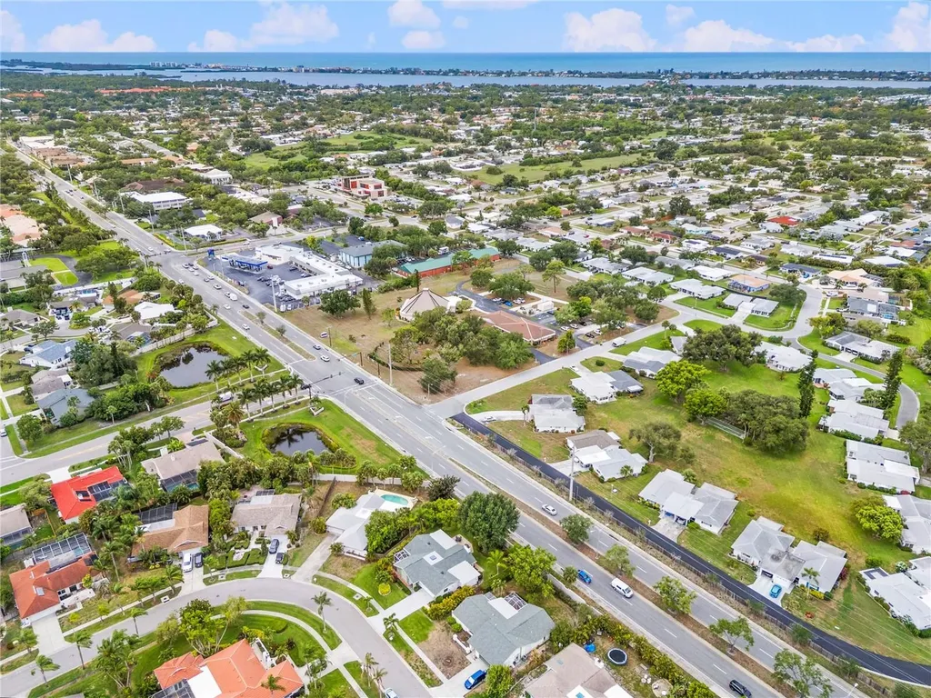 6543 Waterford Circle Sarasota FL 34238