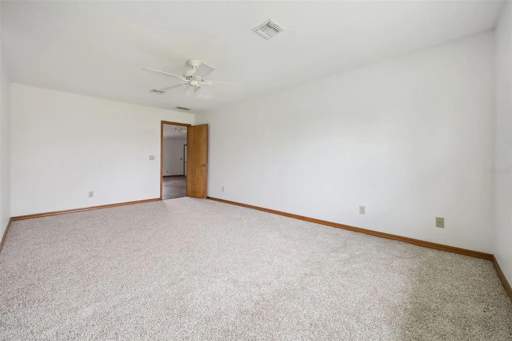 261 SE 61st Court Ocala FL 34472