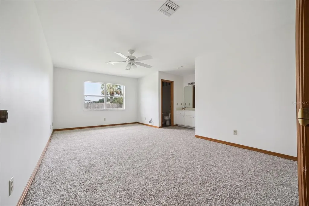 261 SE 61st Court Ocala FL 34472
