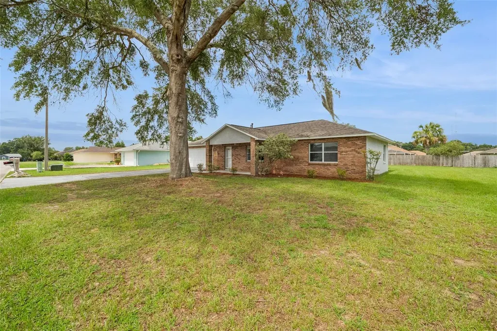 261 SE 61st Court Ocala FL 34472
