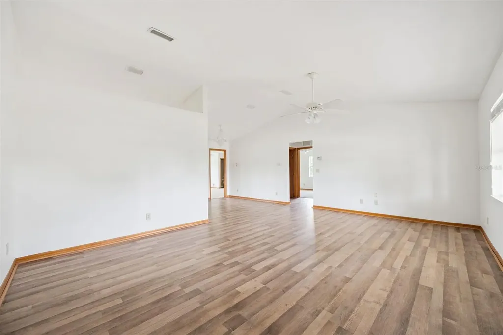 261 SE 61st Court Ocala FL 34472