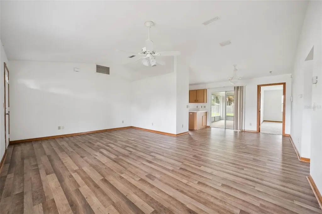 261 SE 61st Court Ocala FL 34472