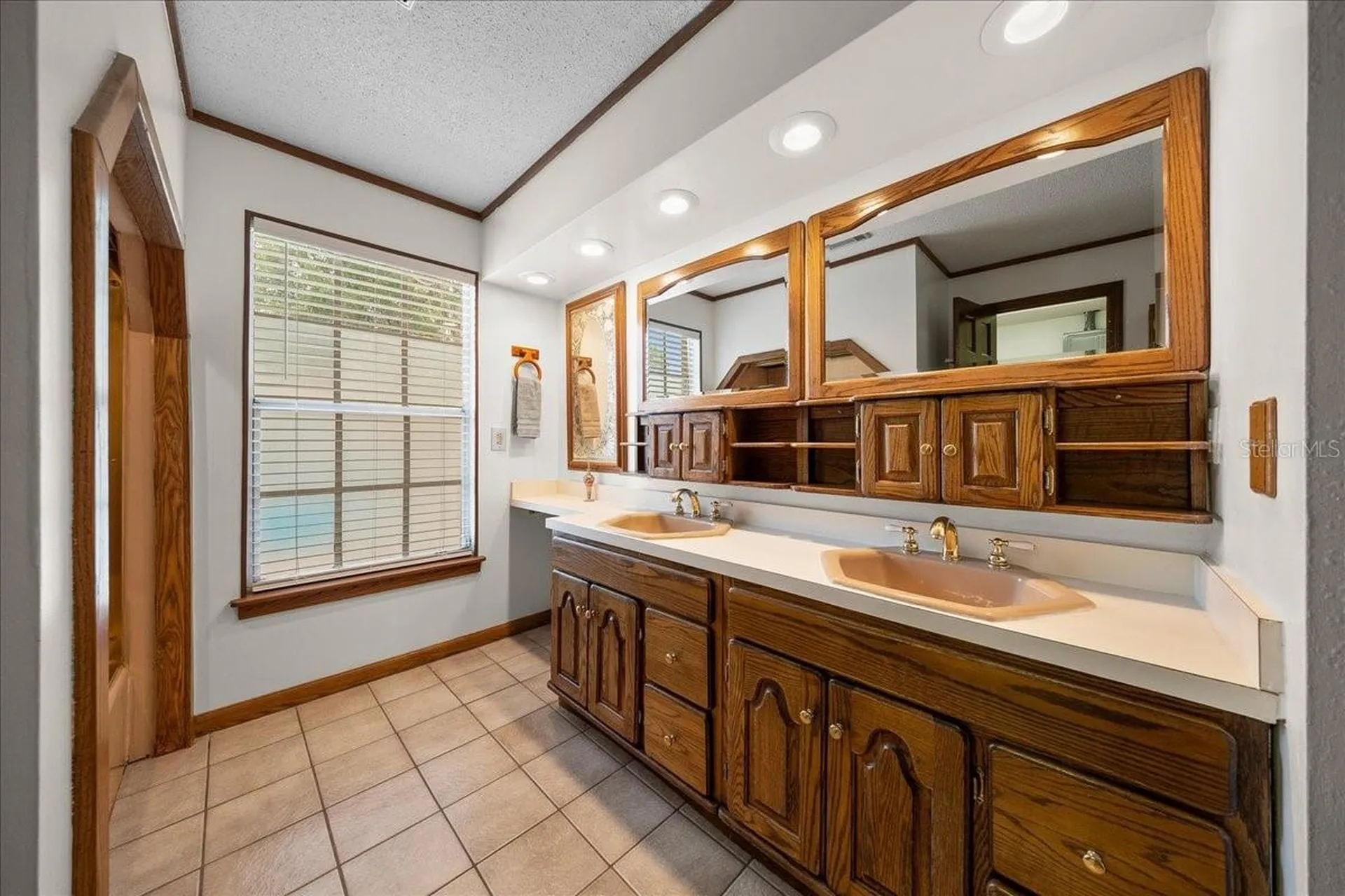2300 SE 38th Court Ocala FL 34471