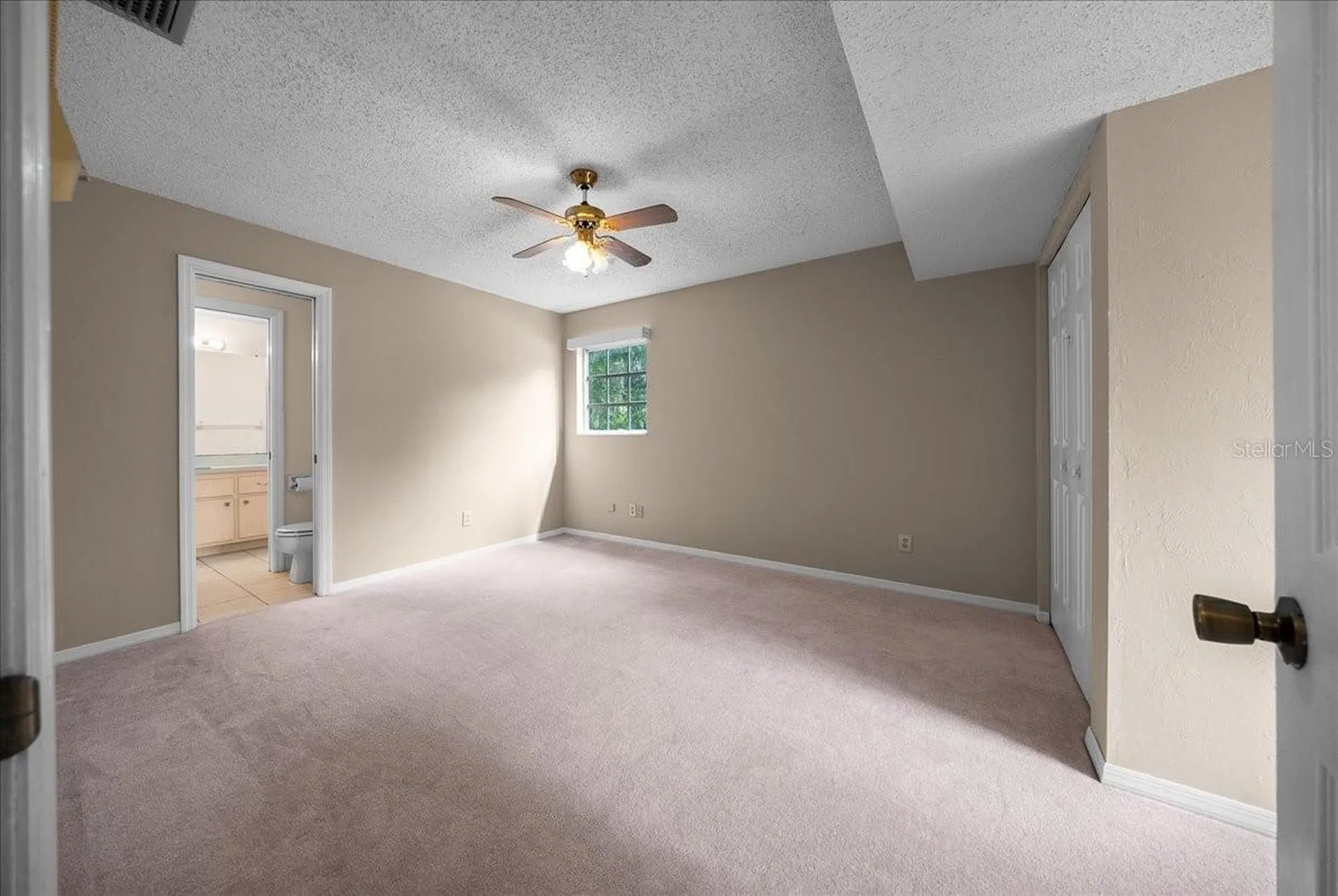 2300 SE 38th Court Ocala FL 34471