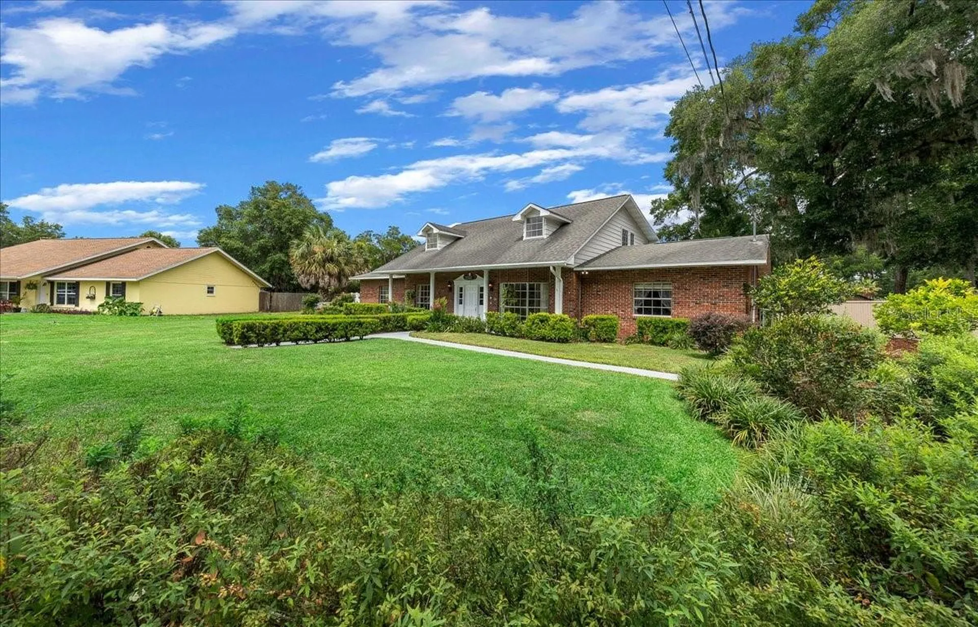2300 SE 38th Court Ocala FL 34471