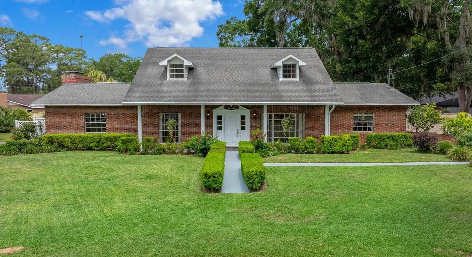 2300 SE 38th Court Ocala FL 34471