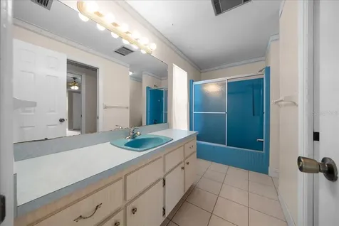 2300 SE 38th Court Ocala FL 34471