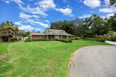 2300 SE 38th Court Ocala FL 34471