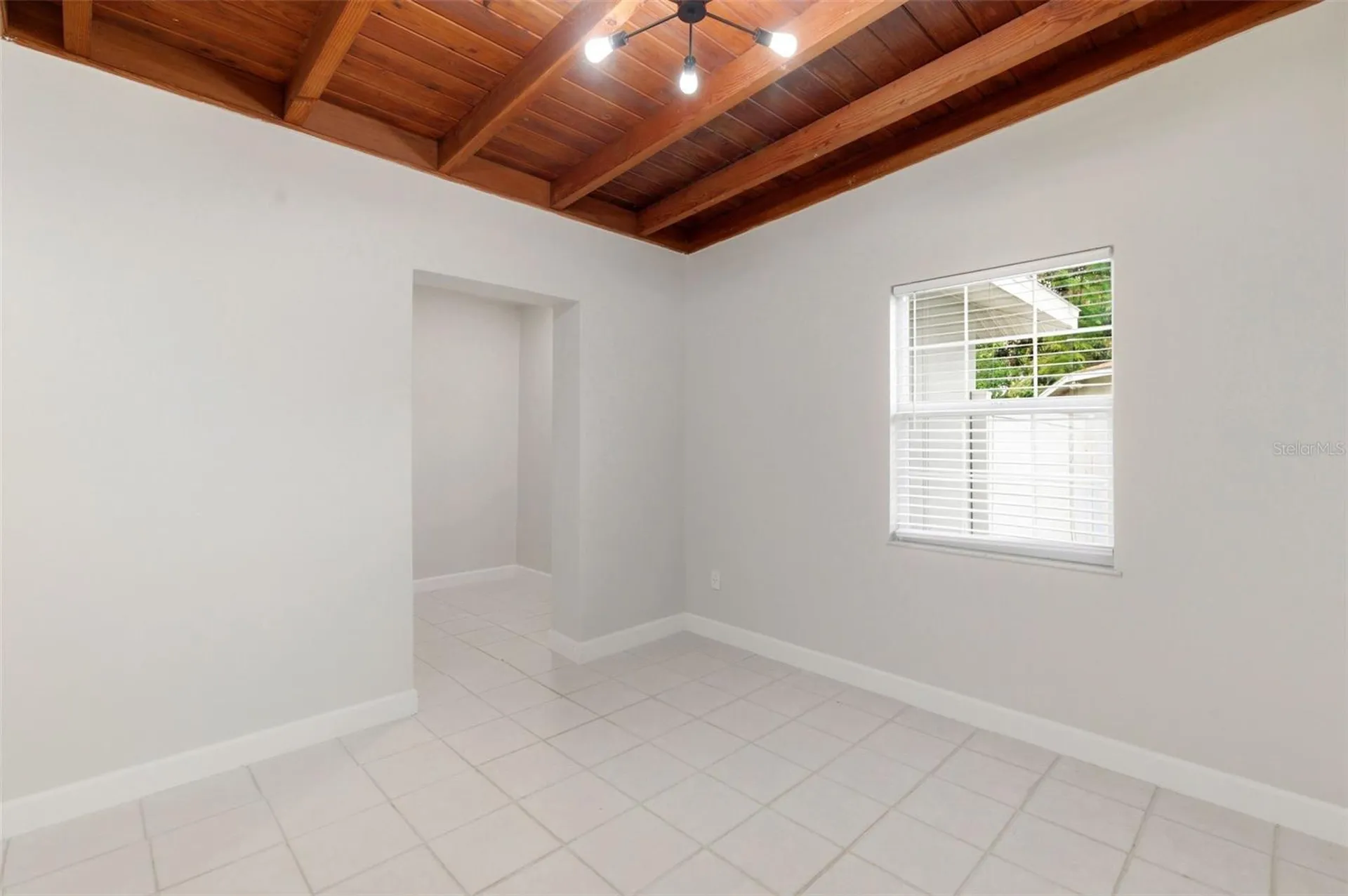 1533 Suffolk Street N St Petersburg FL 33710