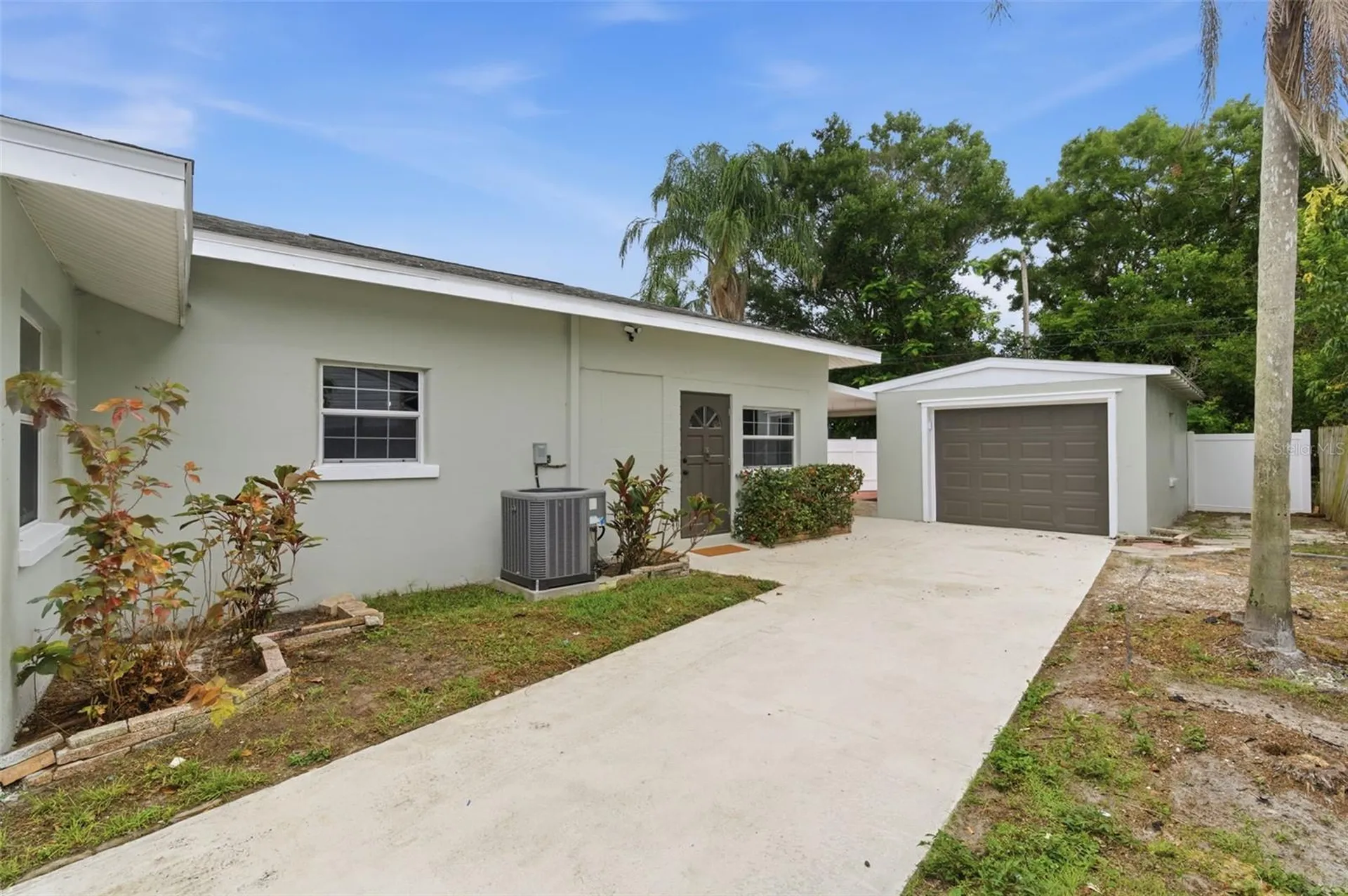 1533 Suffolk Street N St Petersburg FL 33710