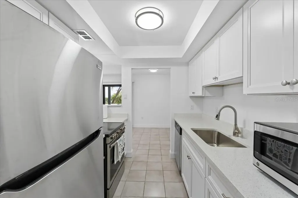 11525 8th Way N St Petersburg FL 33716