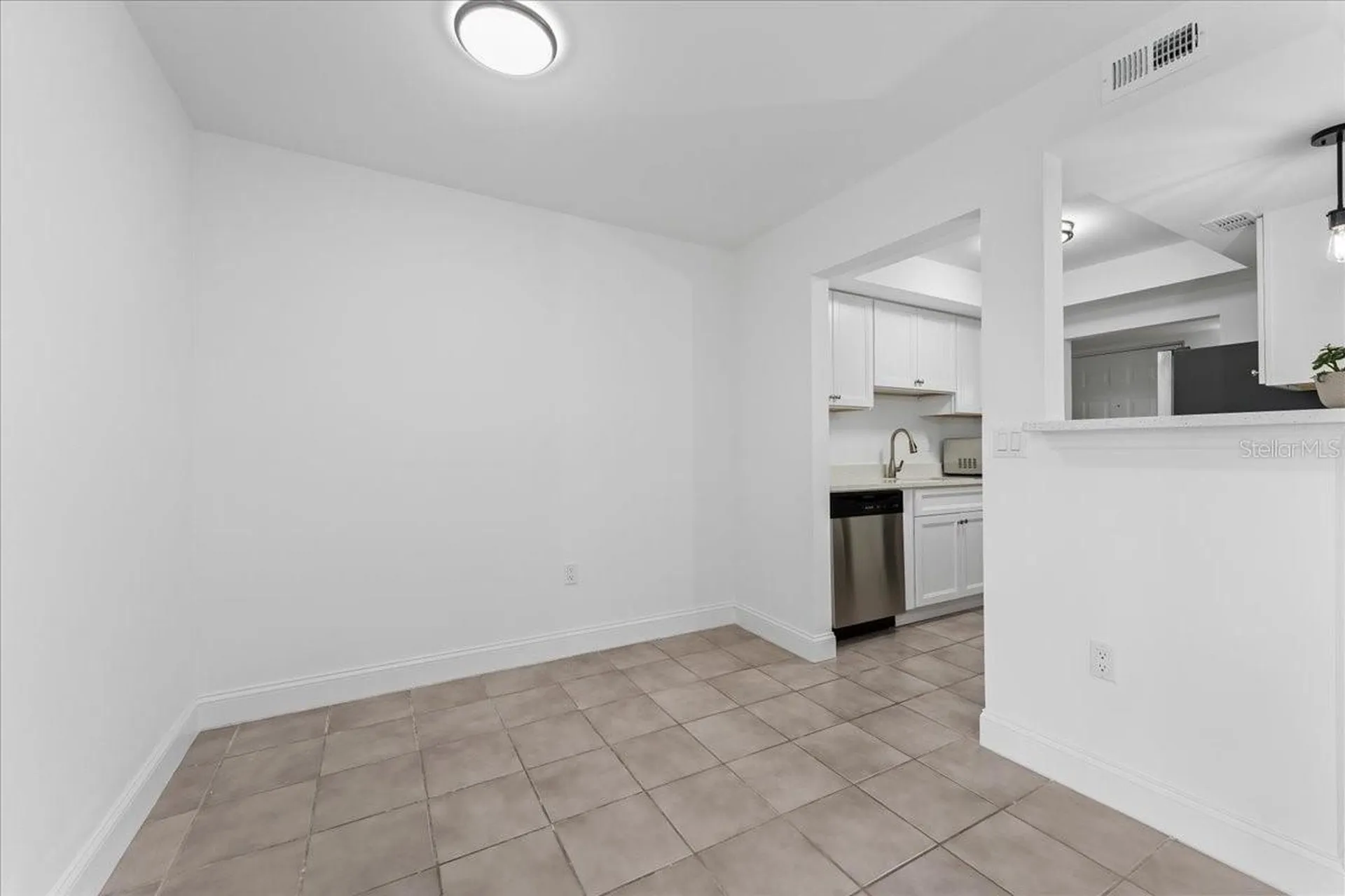 11525 8th Way N St Petersburg FL 33716