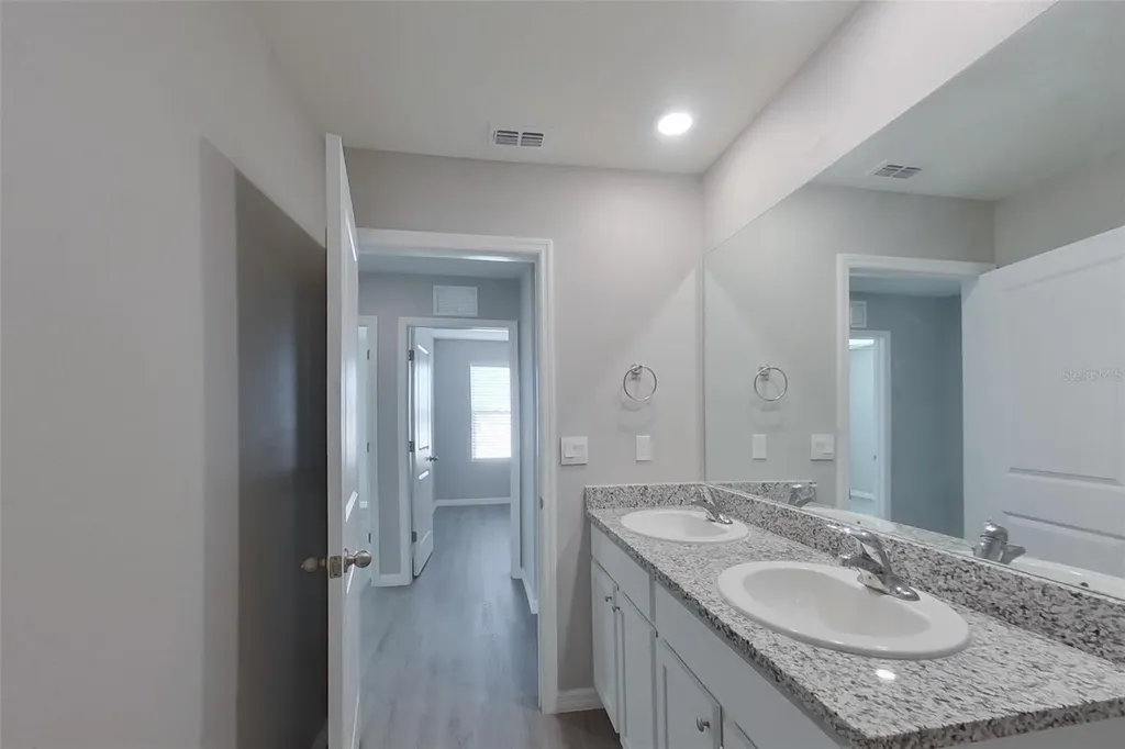 8584 SW 43rd Terrace Ocala FL 34476