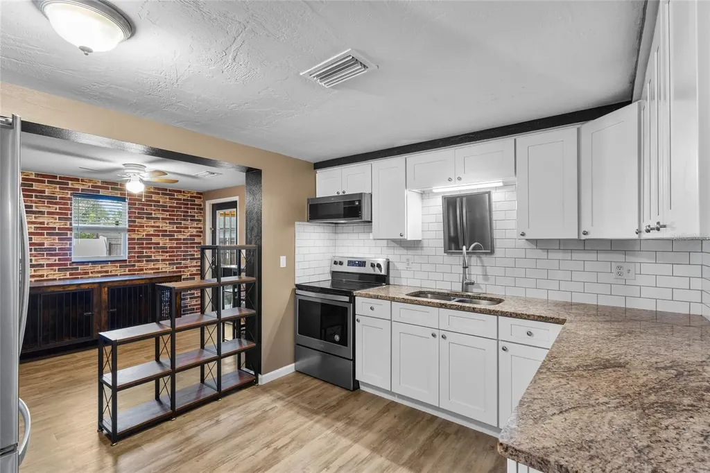 3422 Fenway Drive Sarasota FL 34232