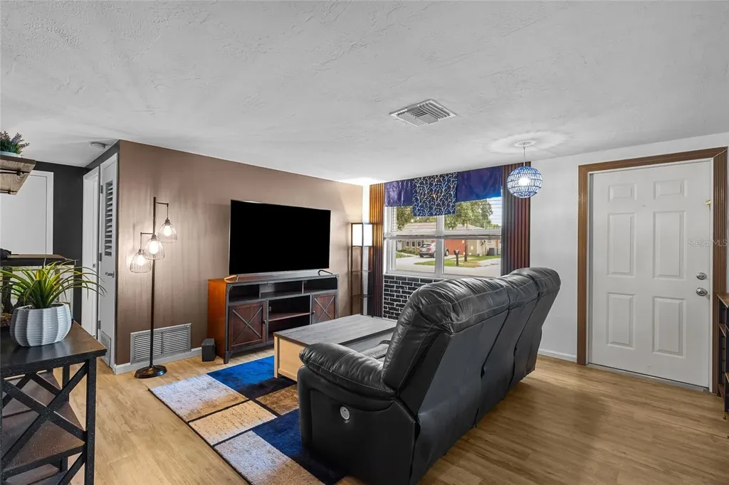 3422 Fenway Drive Sarasota FL 34232