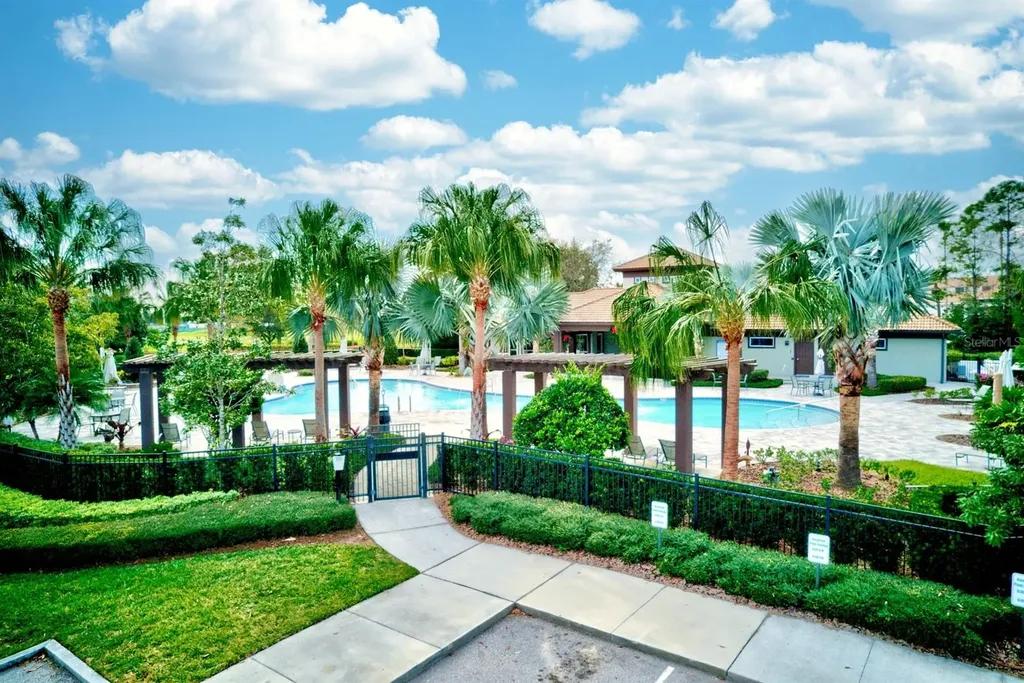 1294 Royal St George Boulevard Davenport FL 33896