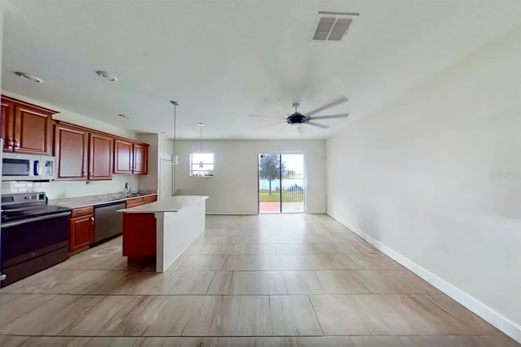 1294 Royal St George Boulevard Davenport FL 33896