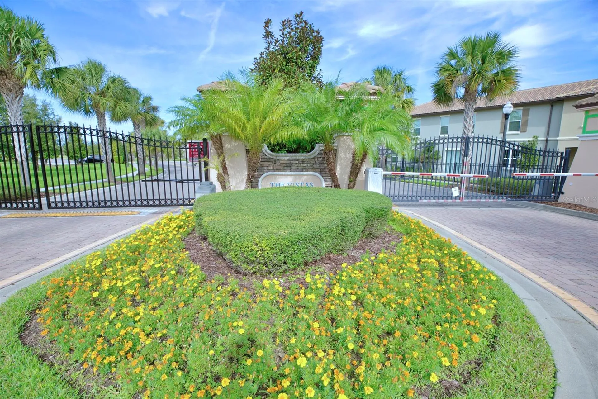 1294 Royal St George Boulevard Davenport FL 33896