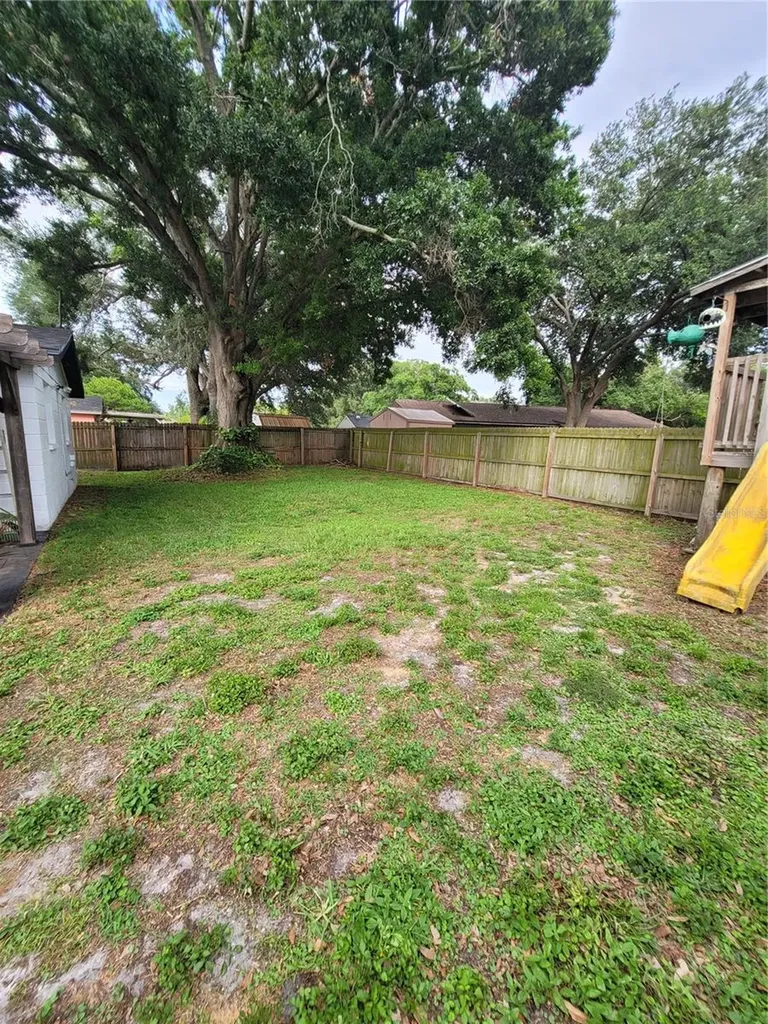10061 61st Way N Pinellas Park FL 33782