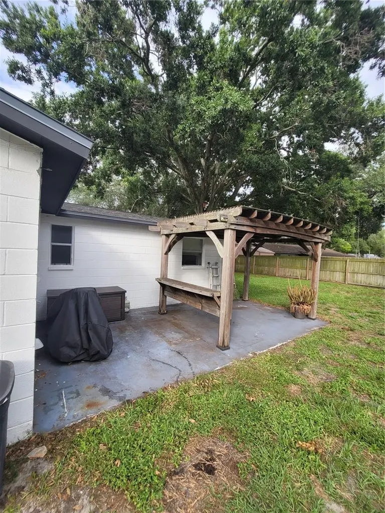 10061 61st Way N Pinellas Park FL 33782