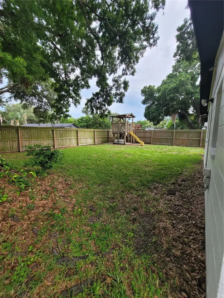 10061 61st Way N Pinellas Park FL 33782