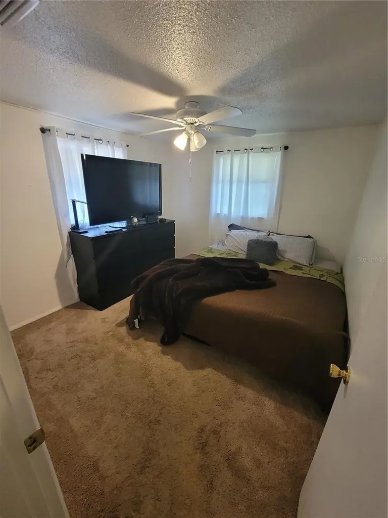 10061 61st Way N Pinellas Park FL 33782