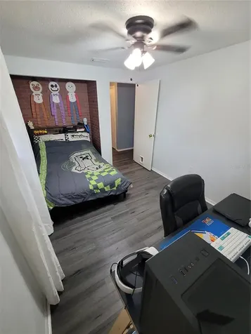 10061 61st Way N Pinellas Park FL 33782
